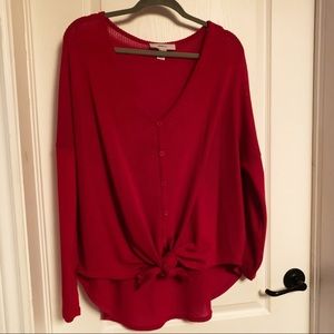 ✨All offers accepted✨ Plus size red shirt